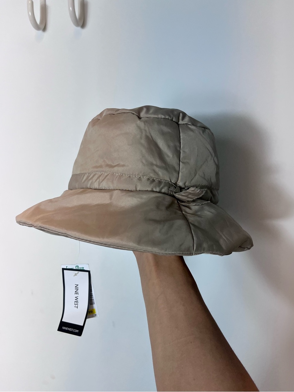 Nine West Women's Beige Bucket Hat Rain Waterproof NWT Fall Winter